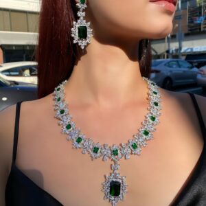 Green Stone Necklace Set
